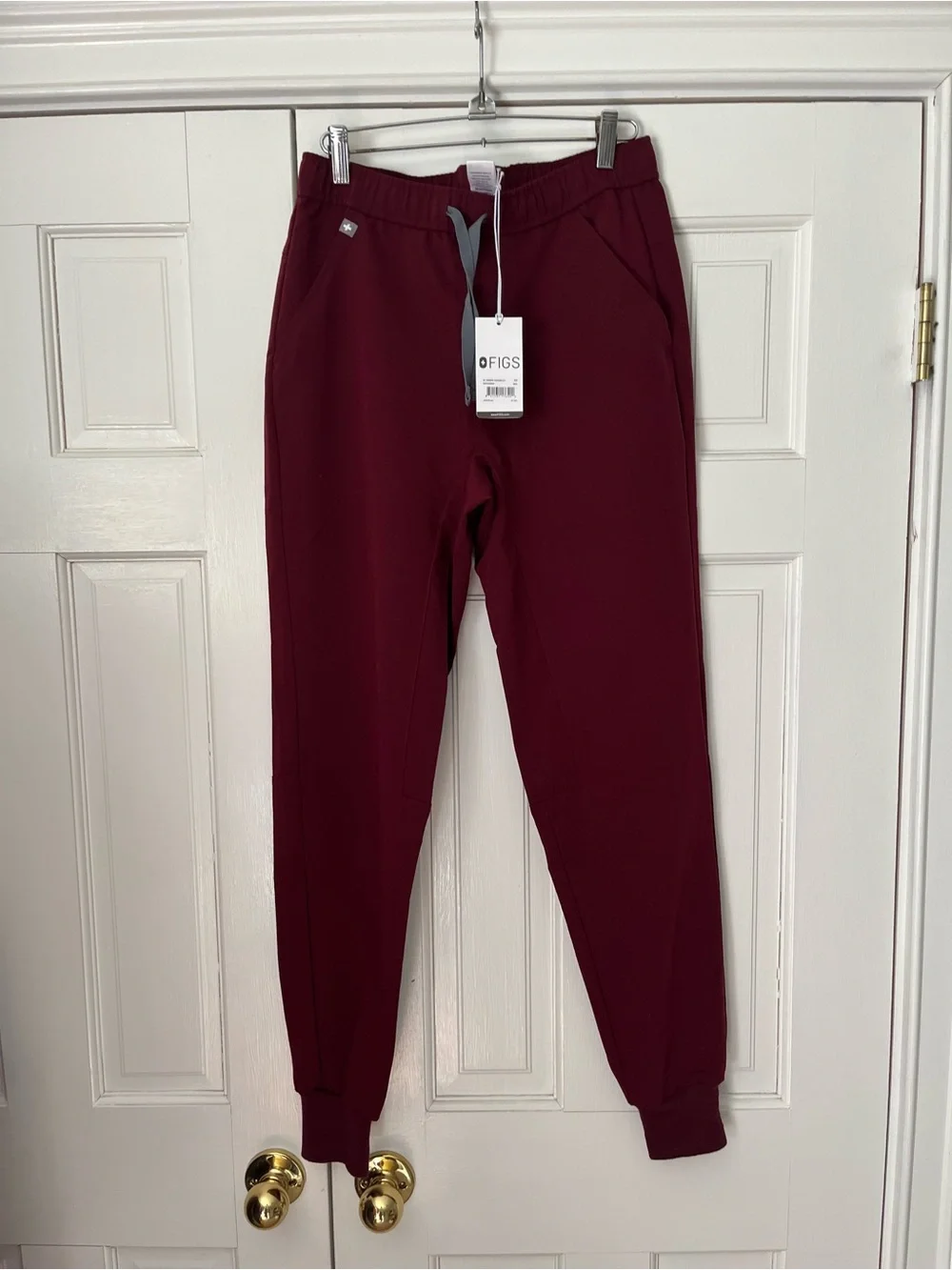 NWT Figs Tansen 2.0 Burgundy XS